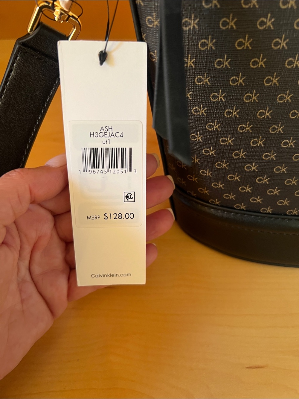 Calvin Klein Crossbody bag - Picture 3 of 12